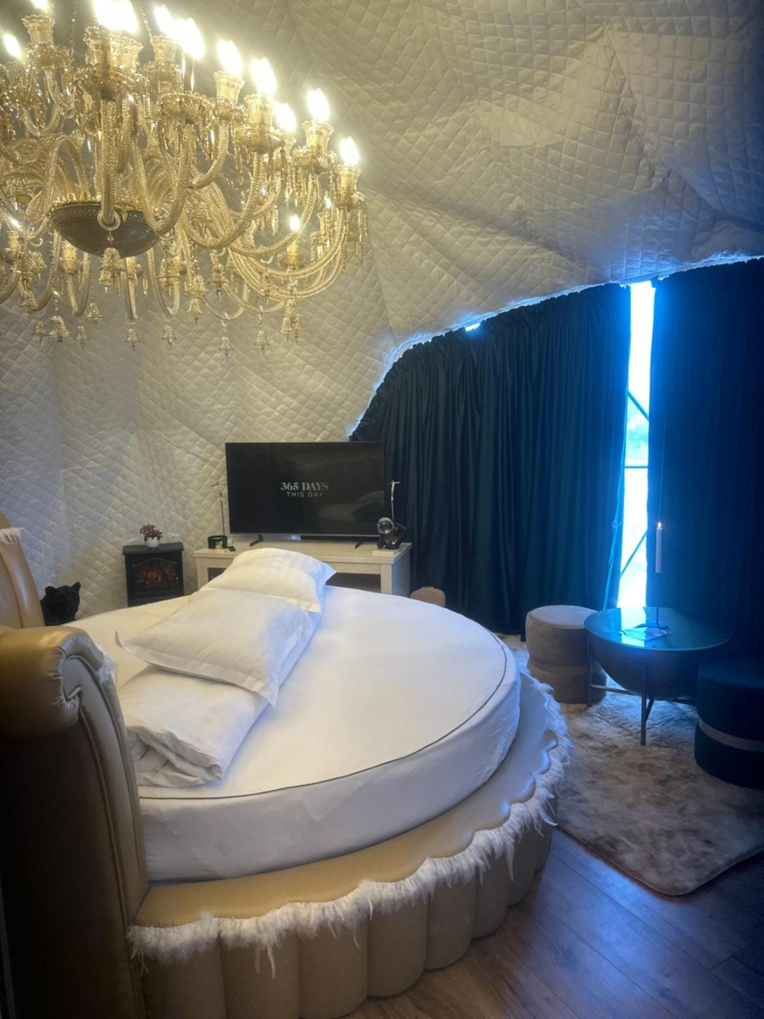 Cabana 365 براشوف المظهر الخارجي الصورة